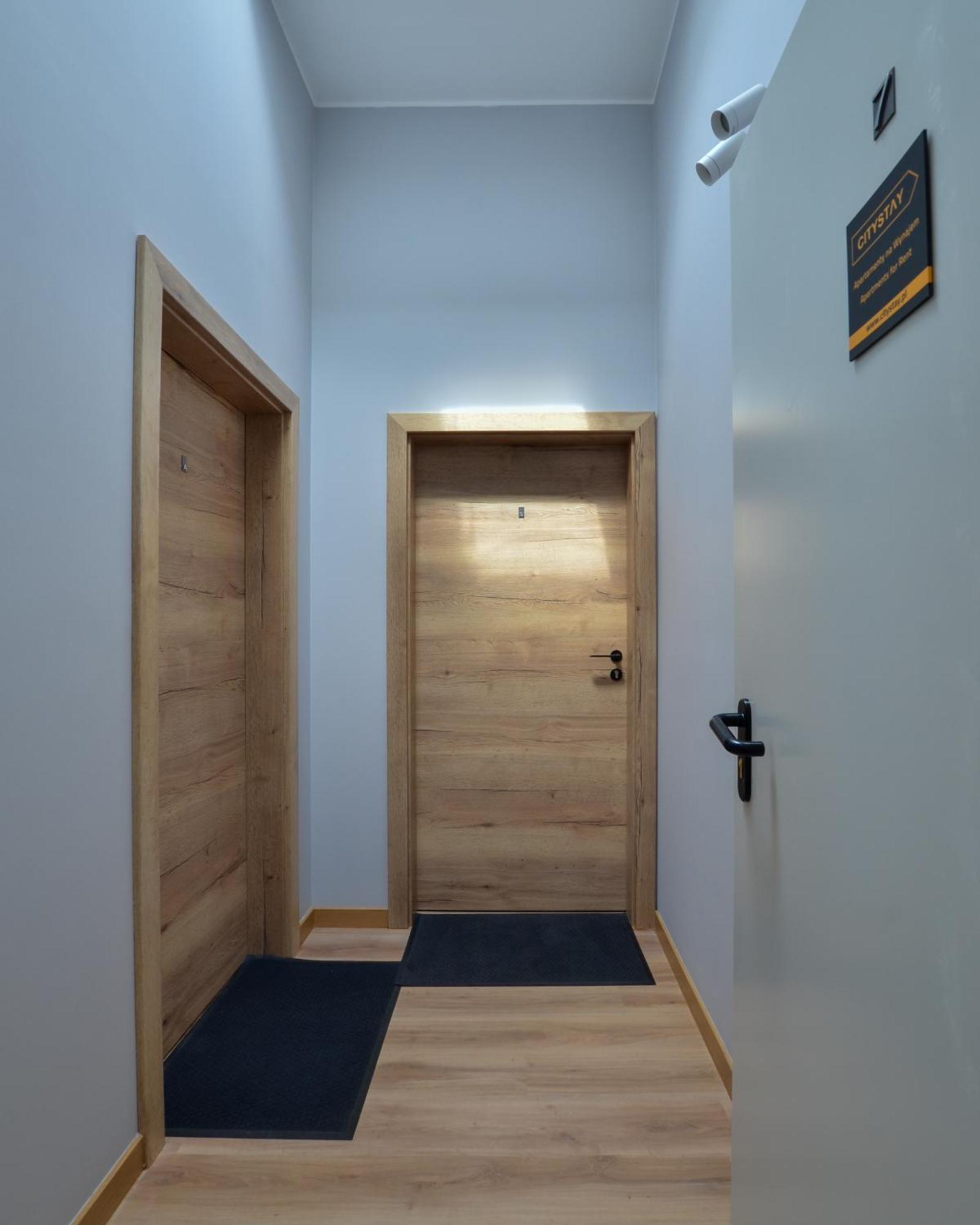 Citystay Stylowe Apartamenty Przy Swietojanskiej غدينيا المظهر الخارجي الصورة